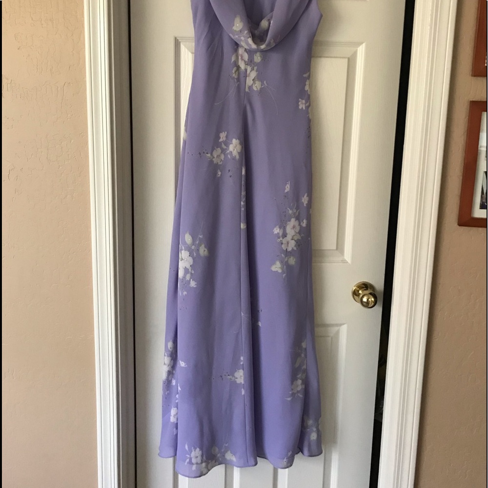 Dress - Picture 2 of 4